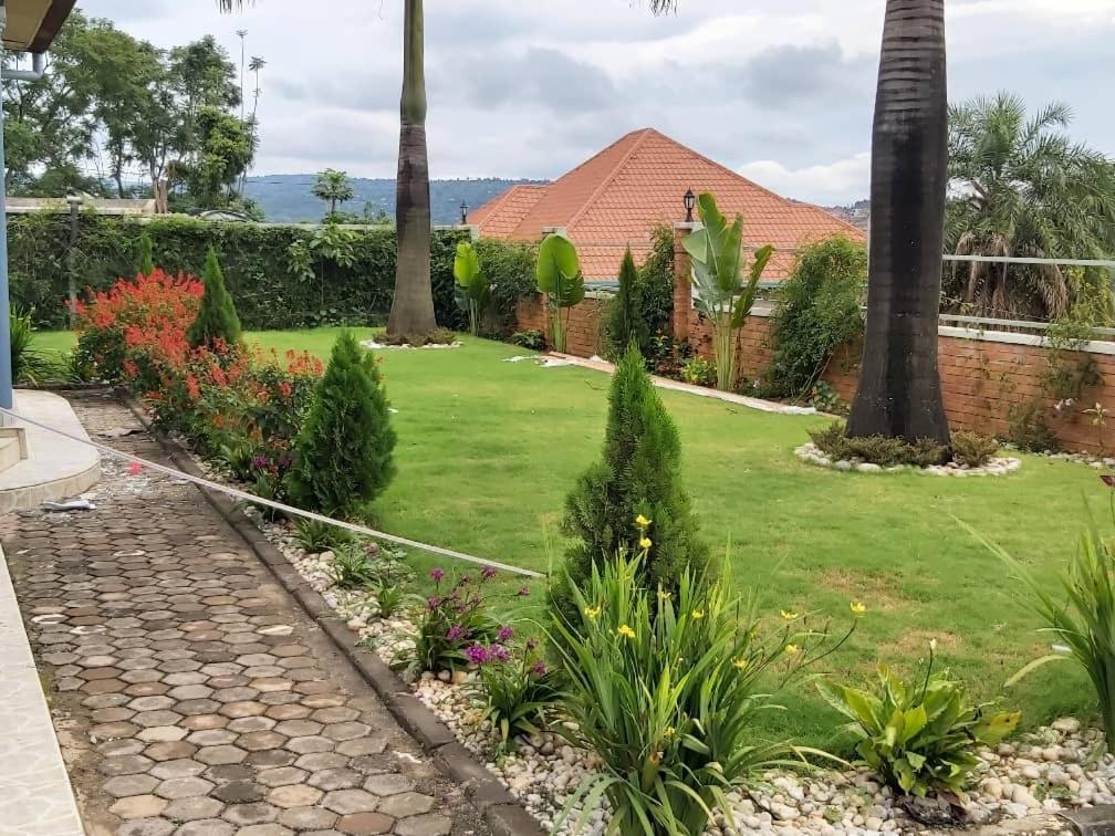 Comfort B&B Kigali Eksteriør billede